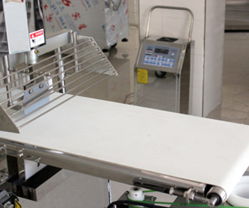 津南AORODO牌移动臭氧发生器